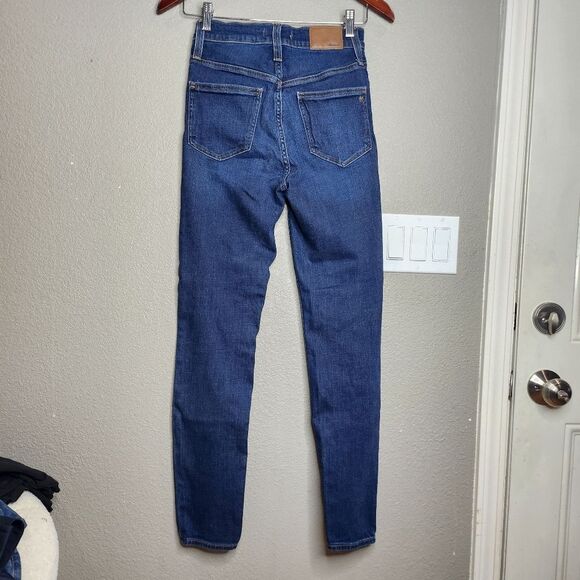 Madewell Mid Rise Skinny Jeans - Picture 2 of 8